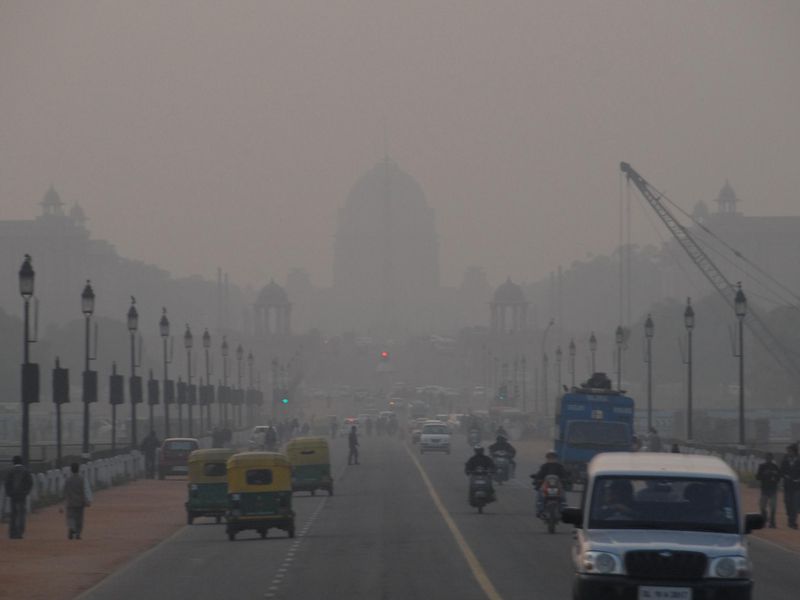 Delhi Smog, Mark Danielson, Creative Commons. 